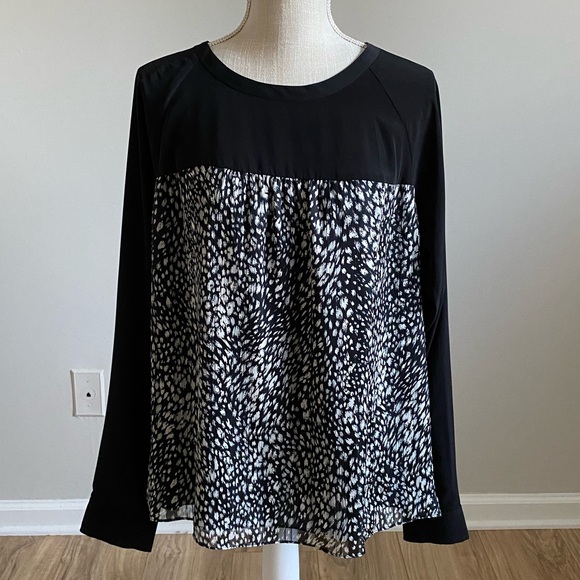 Print Flowy Long Sleeve Blouse Black and White - Picture 1 of 8